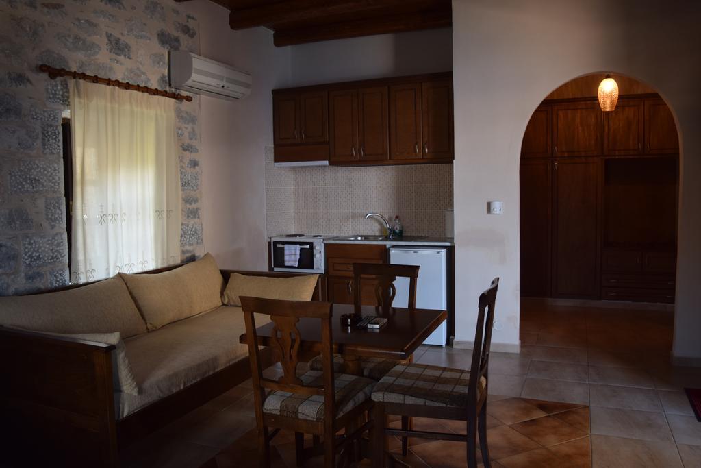 Vasilios Apartments Hotel Limeni Luaran gambar